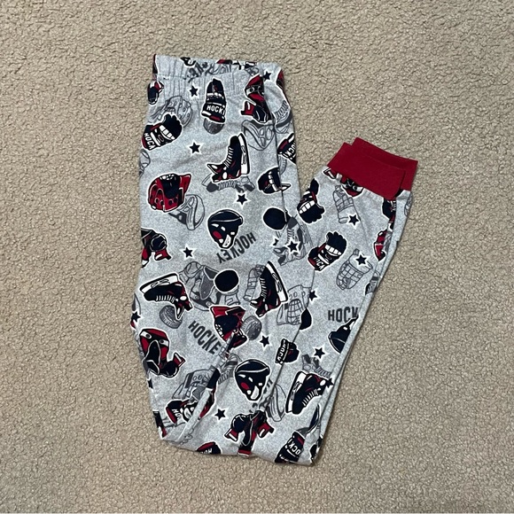 Boys fleece pajamas size 7/8M - Picture 2 of 3